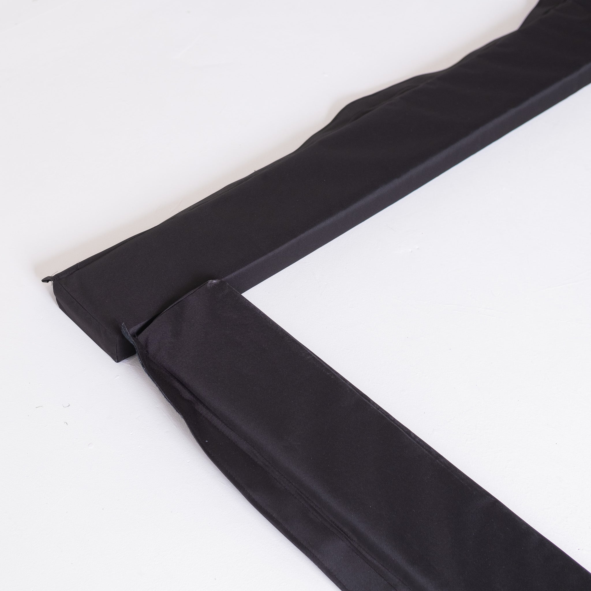 DIY-Golfsimulator-Prallschutzgitter-Set – schwarze Schaumstoffkante