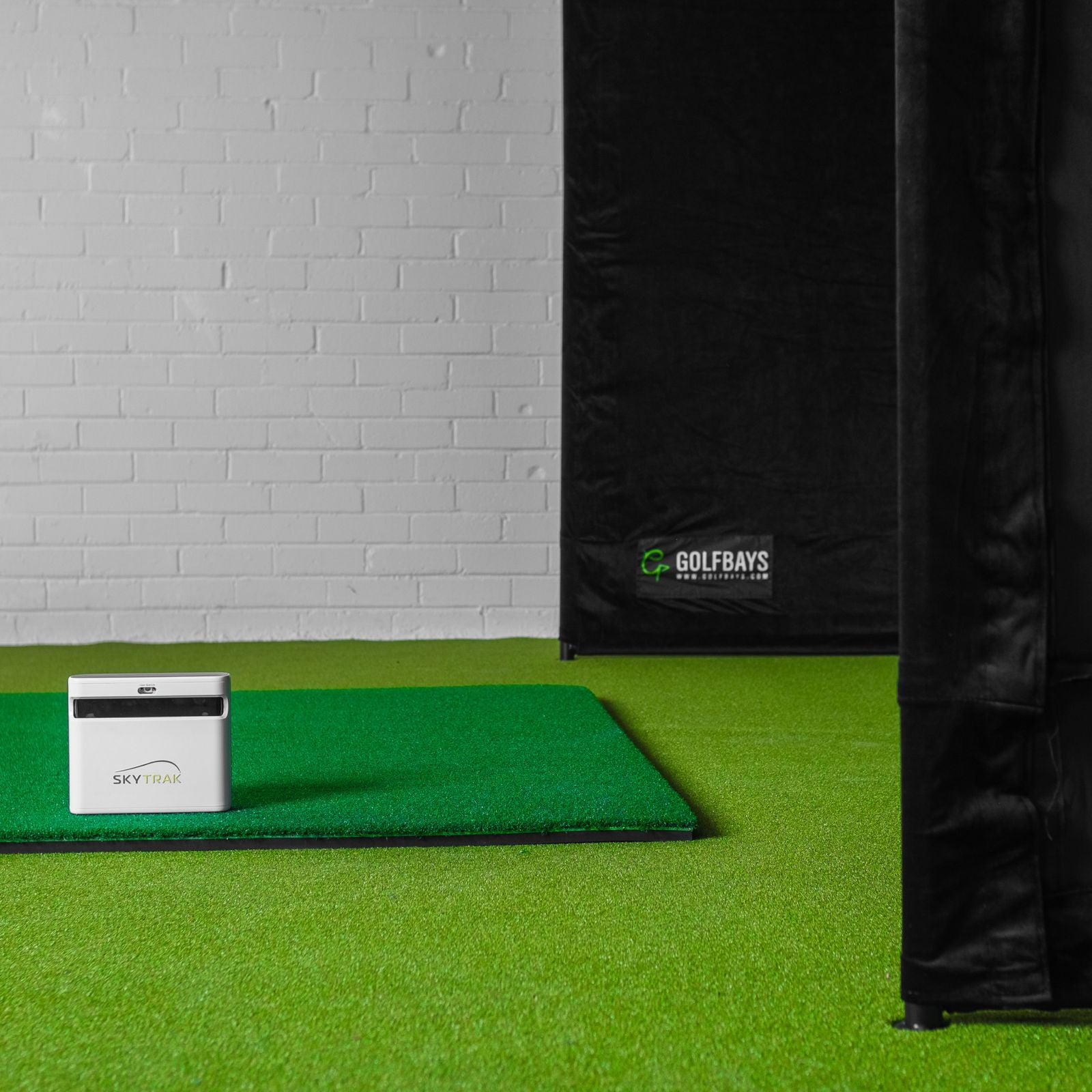 SKYTRAK + Heim-Golfsimulator-Paket