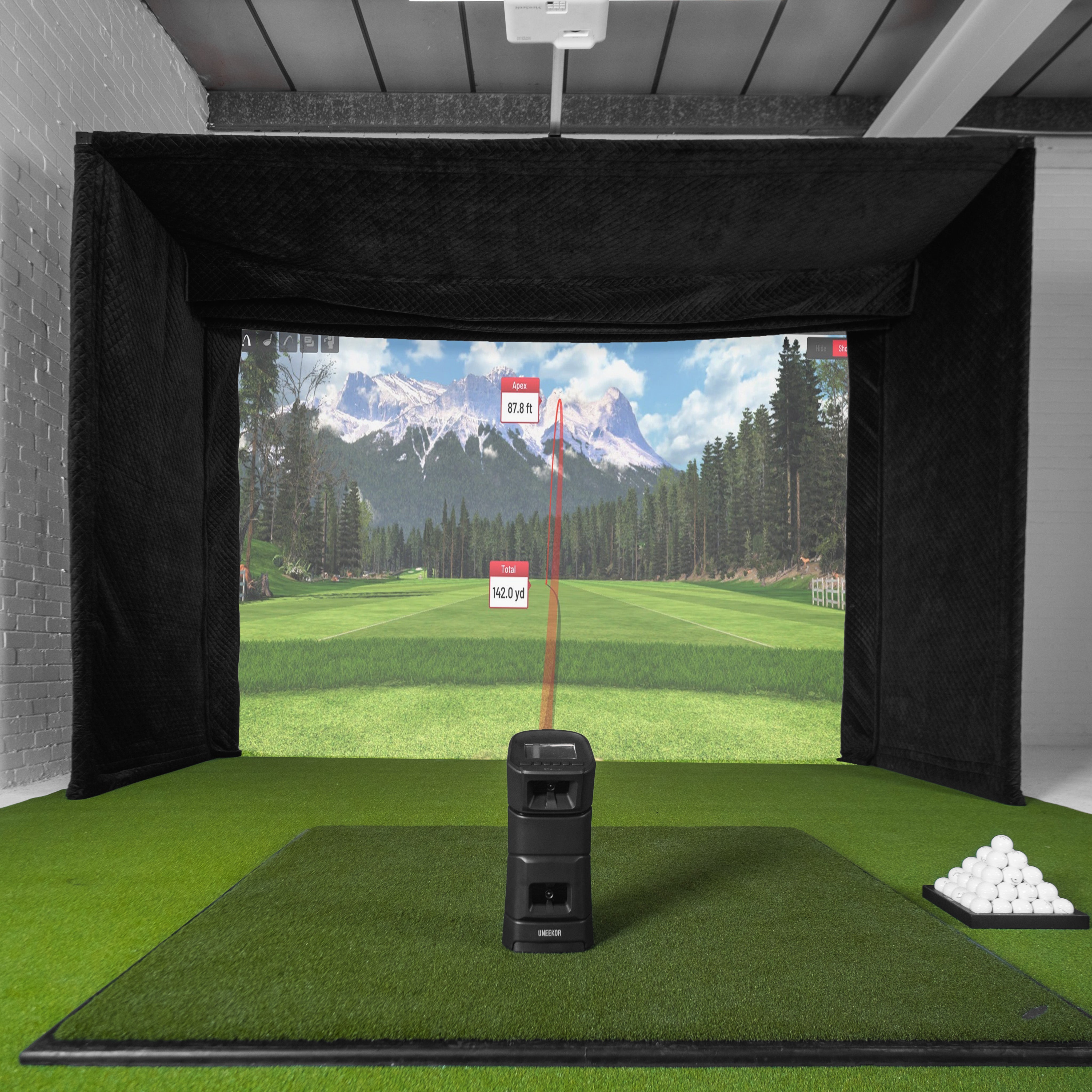 Uneekor Eye Mini GolfBays Lux Golfsimulator-Gehäuse-Paket
