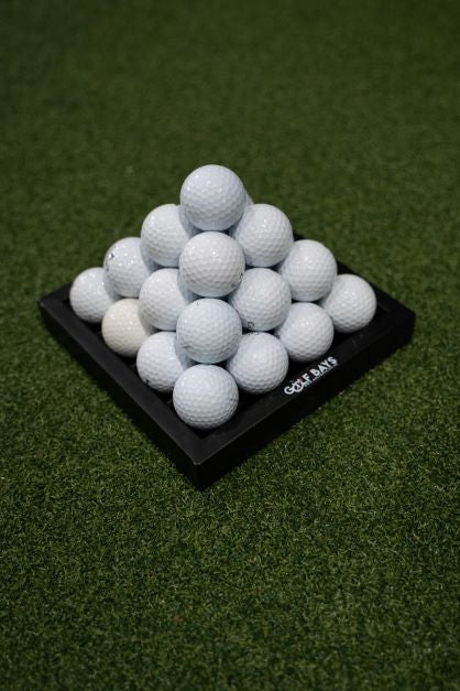GOLFBAYS KLEINE PYRAMIDE-BALLTABLETTE