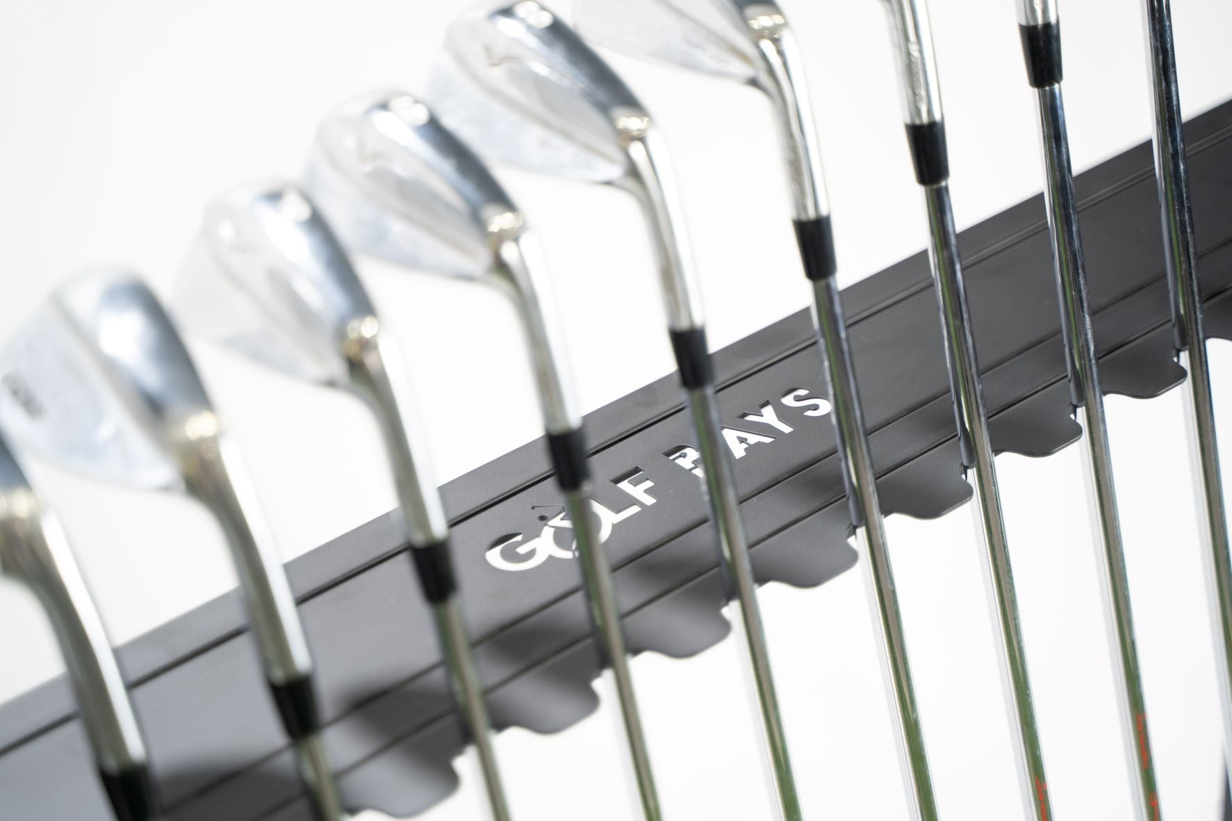 GolfBays Golfschläger-Aufbewahrungsregal für 14 Schläger, Aufbewahrungsregal für Golf-Bodenausrüstung im Innenbereich